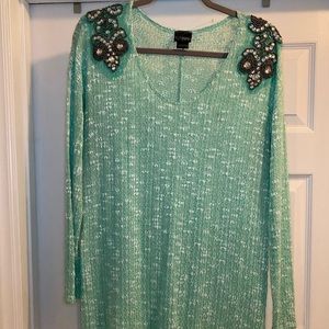 3/$30 sale✨✨✨Daytrip embellished shoulder sweater